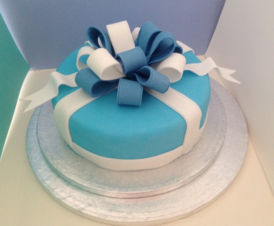 Classy Bow Cake | Kosher Cakery | Kosher Cakes & Gift Delivery in Israel
